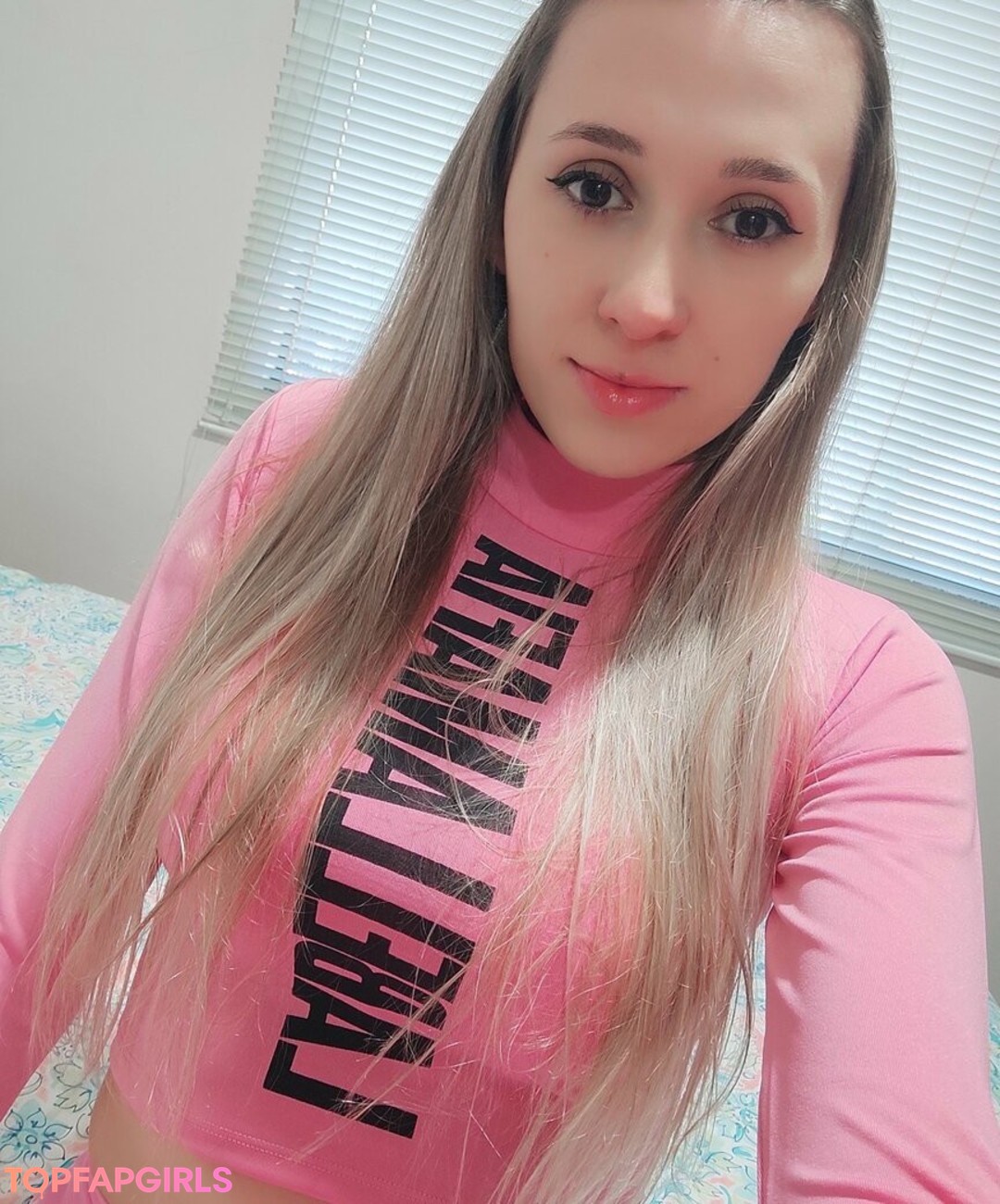 Photo nue de fuite OnlyFans de Samy Feet #1 Photo nue de fuite OnlyFans de Samy Feet #1