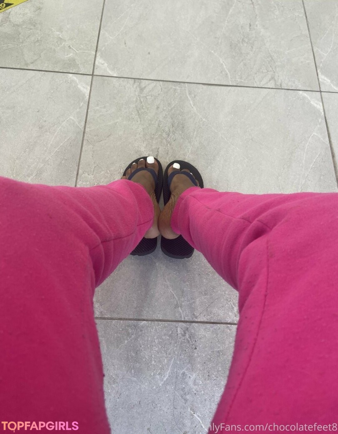 Photo nue de fuite OnlyFans de Chocolatefeet8 #11 Photo nue de fuite OnlyFans de Chocolatefeet8 #11