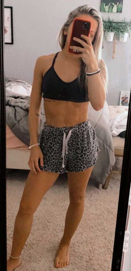 Photo nue de fuite OnlyFans de Allie Ross