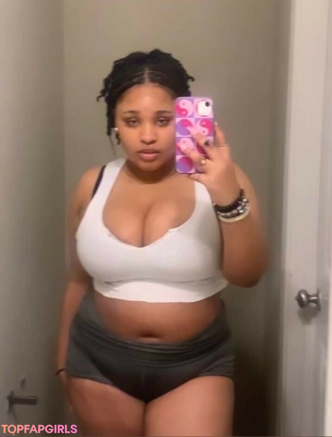 Photo nue de fuite OnlyFans de Jasminehiil #10 Photo nue de fuite OnlyFans de Jasminehiil #10