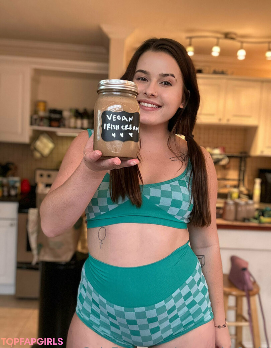 Photo nue de fuite OnlyFans de Greenchefgabi #68 Photo nue de fuite OnlyFans de Greenchefgabi #68
