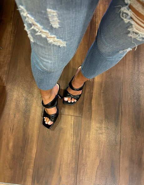 Fineislandfeet
