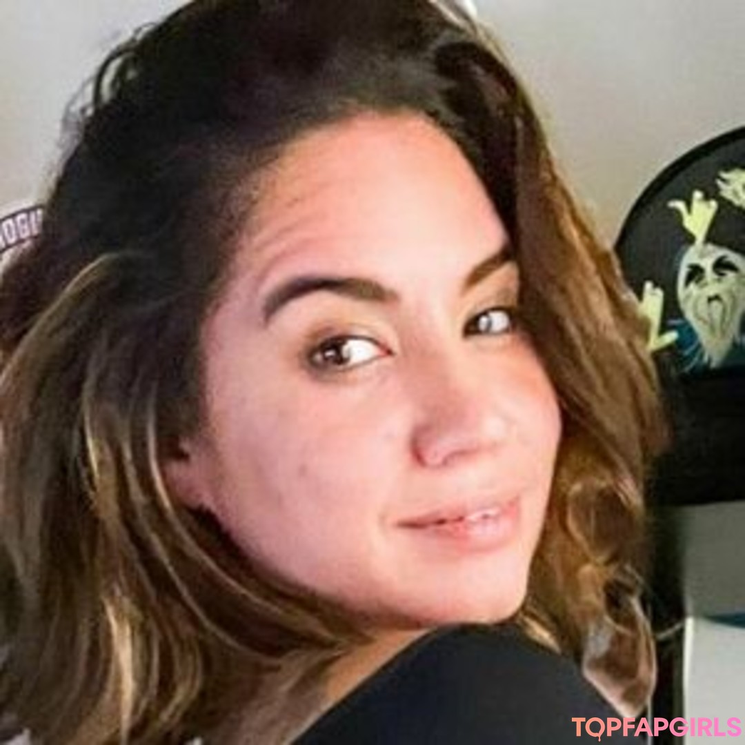 Photo nue de fuite OnlyFans de Lolobarreiro #4 Photo nue de fuite OnlyFans de Lolobarreiro #4