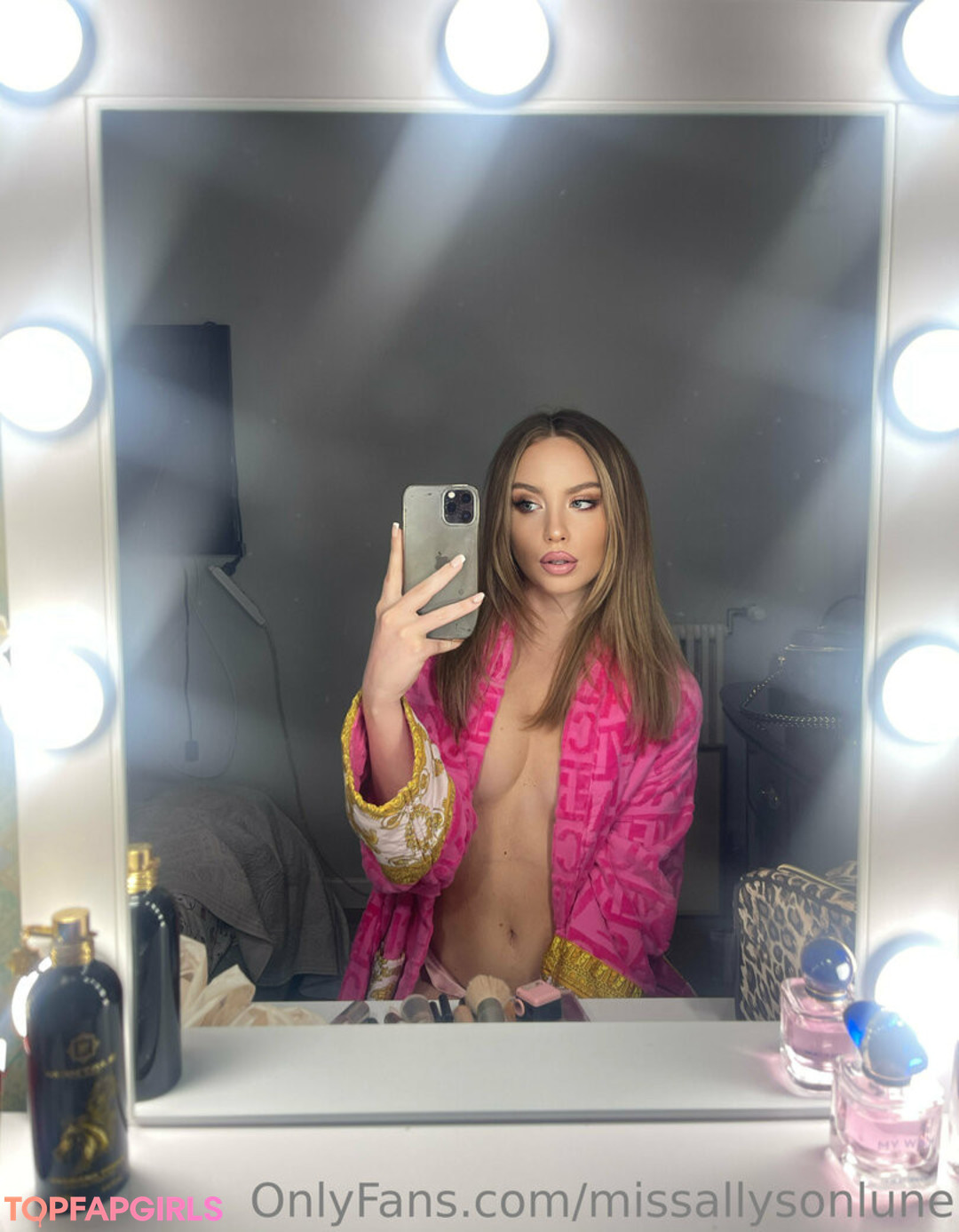 Photo nue de fuite OnlyFans de Missallysonlune #261 Photo nue de fuite OnlyFans de Missallysonlune #261