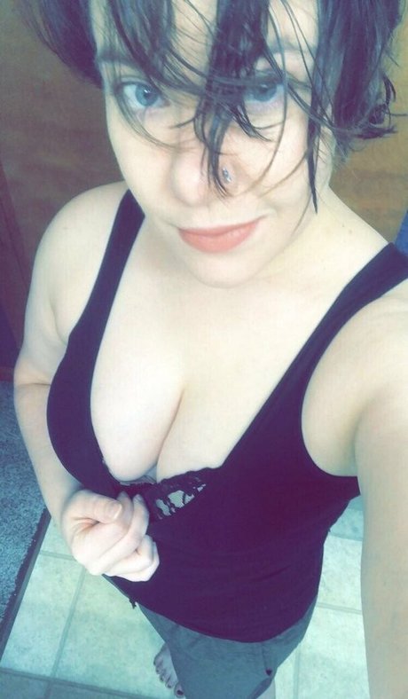 Photo nue de fuite OnlyFans de Jennikatfree