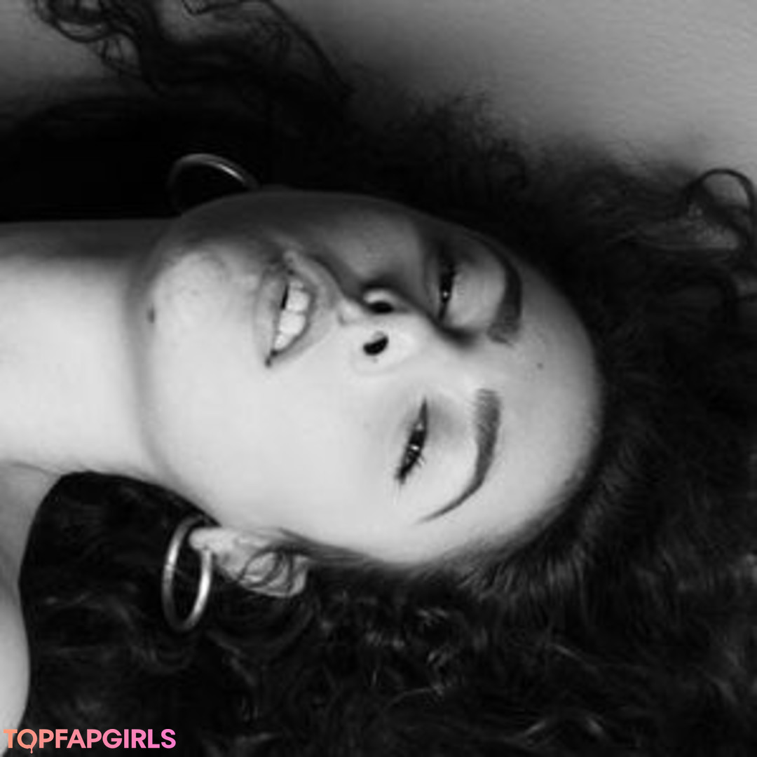 Photo nue de fuite OnlyFans de Veronica Manzo #5 Photo nue de fuite OnlyFans de Veronica Manzo #5