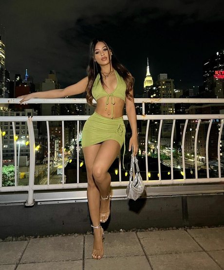 Flor De La Rosa
