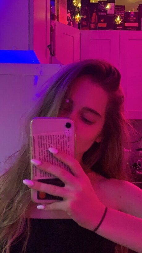 Photo nue de fuite OnlyFans de Ecsodia