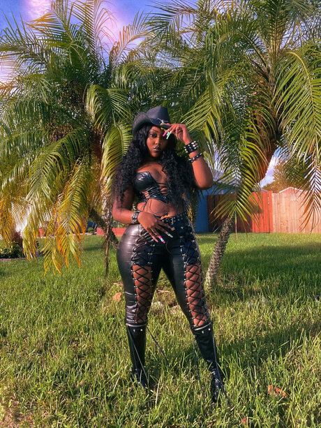 Photo nue de fuite OnlyFans de Angel 