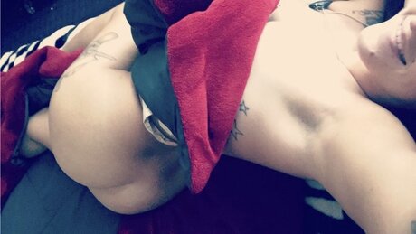 Photo nue de fuite OnlyFans de Bash