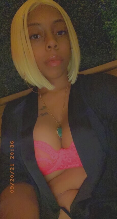 Photo nue de fuite OnlyFans de September Ray 