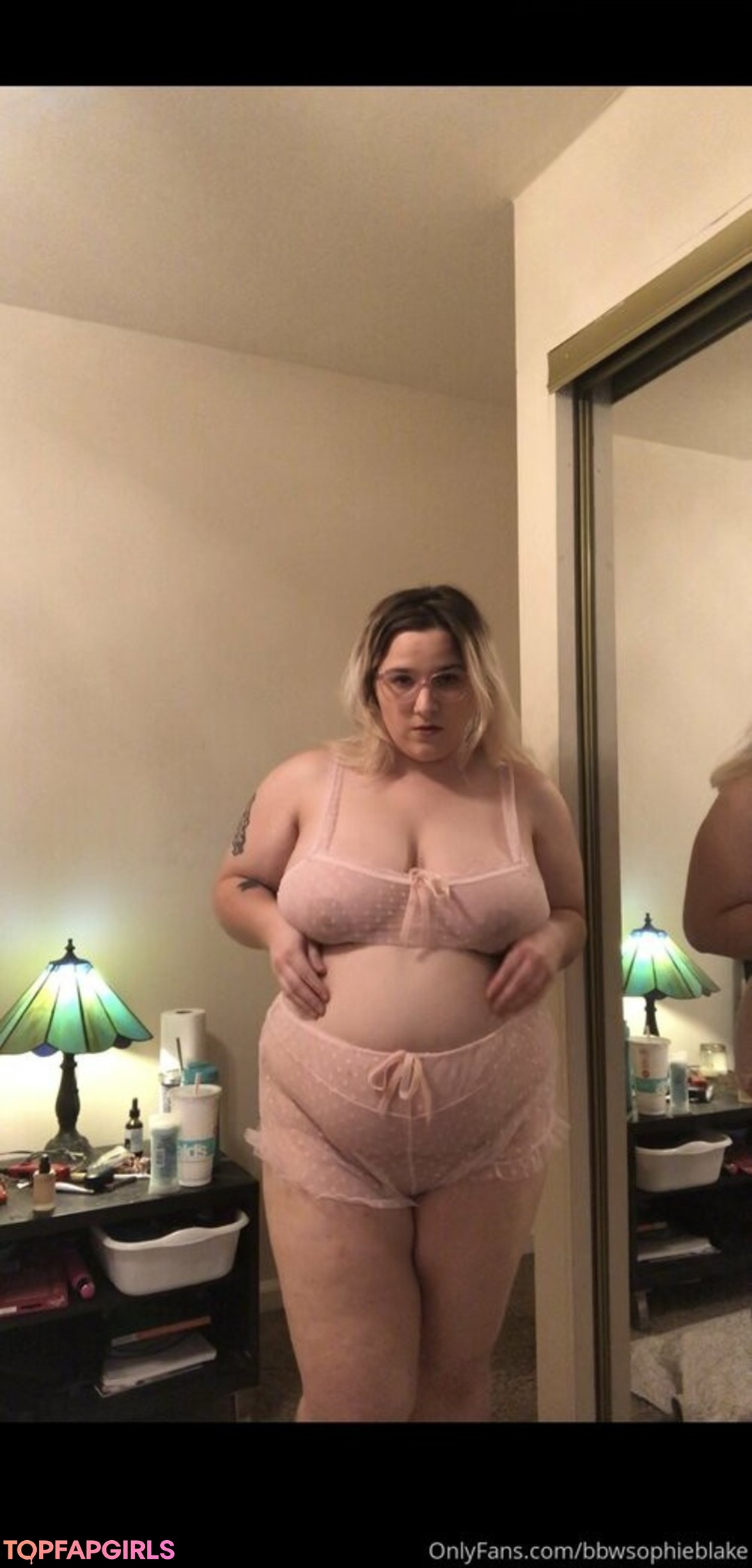 Photo nue de fuite OnlyFans de Bbwsophieblake #70 Photo nue de fuite OnlyFans de Bbwsophieblake #70