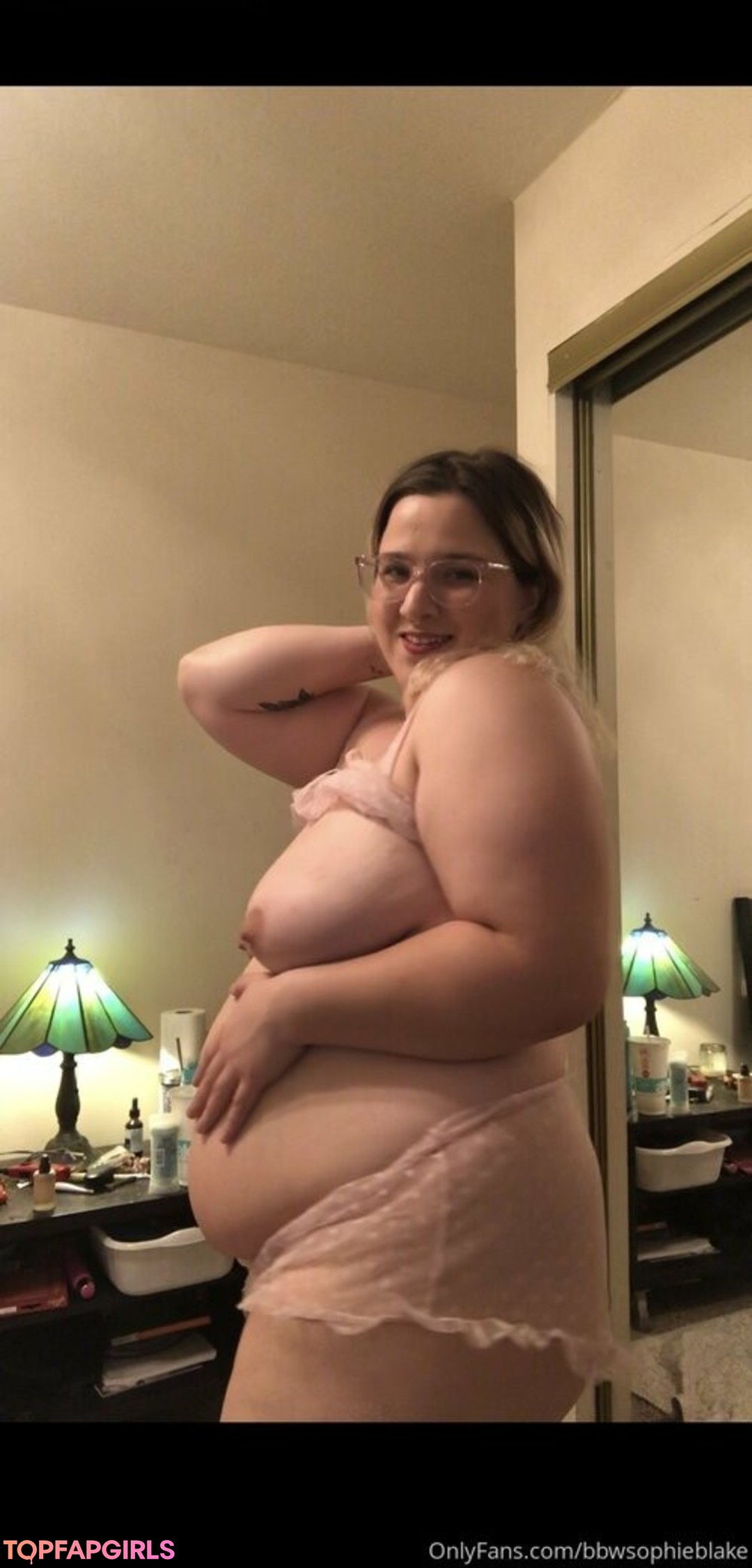Photo nue de fuite OnlyFans de Bbwsophieblake #72 Photo nue de fuite OnlyFans de Bbwsophieblake #72