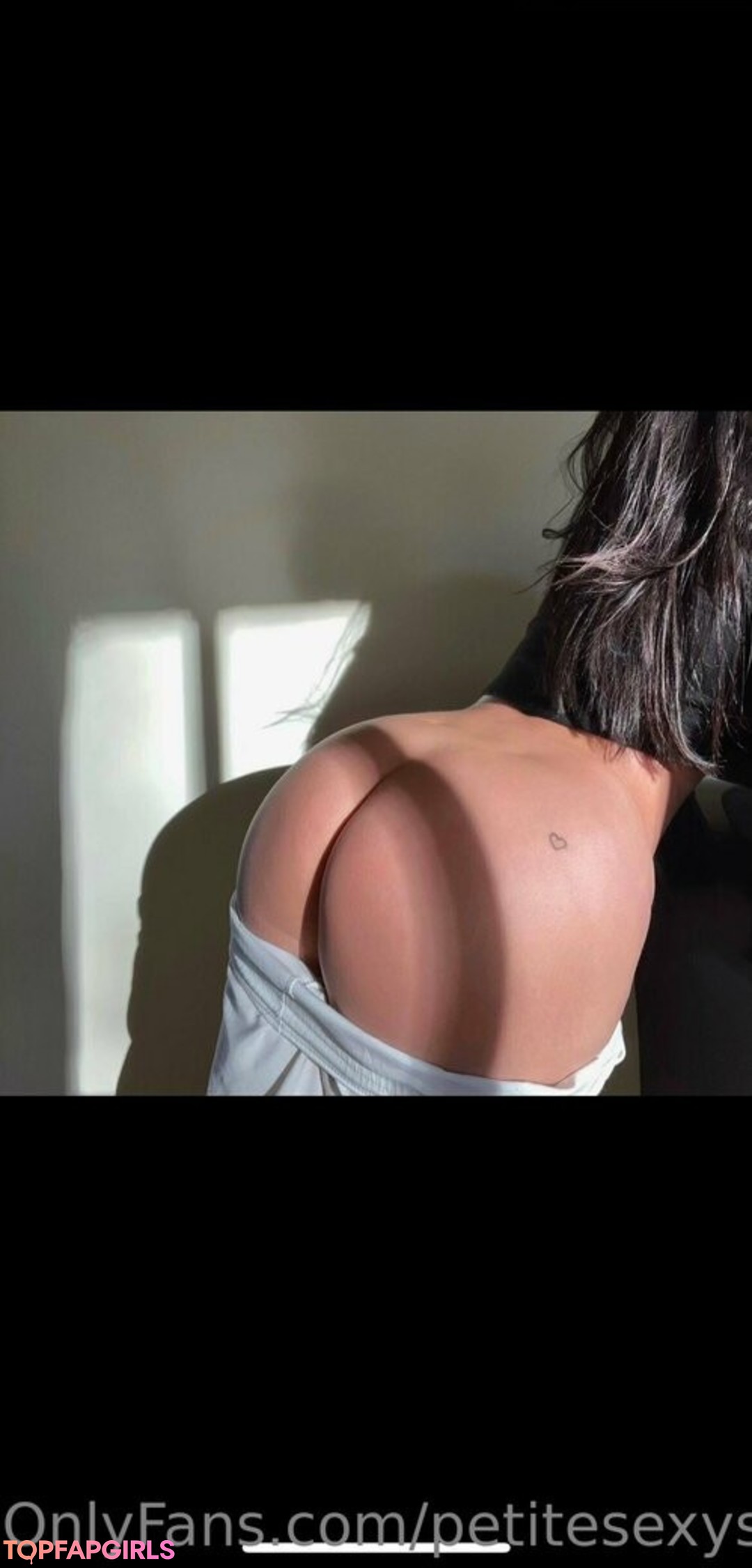 Photo nue de fuite OnlyFans de Petitesexysilje #35 Photo nue de fuite OnlyFans de Petitesexysilje #35