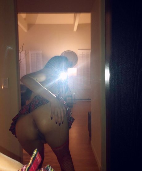 Photo nue de fuite OnlyFans de Yungskeezy