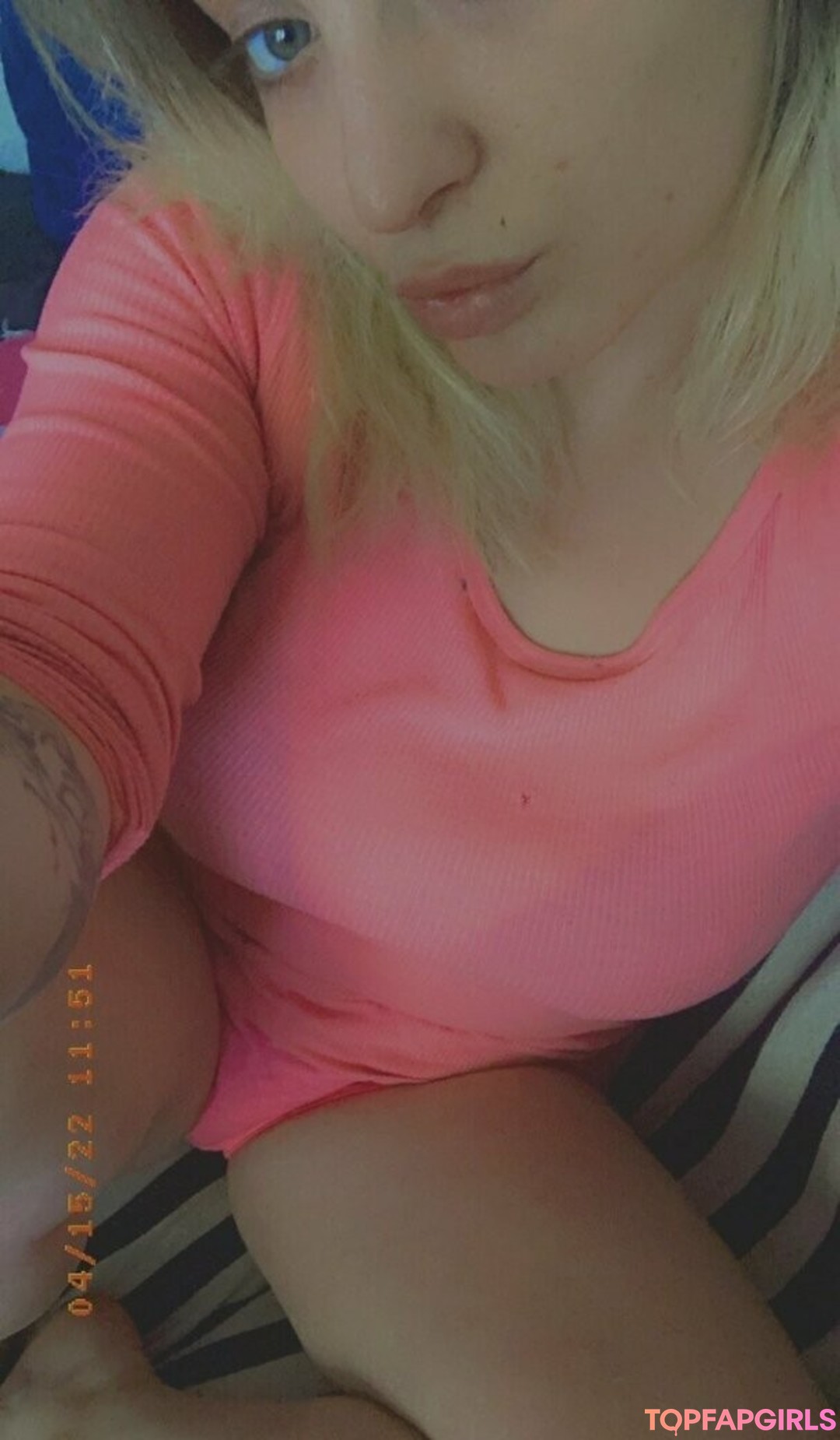 Photo nue de fuite OnlyFans de Snowbunnygang420 #18 Photo nue de fuite OnlyFans de Snowbunnygang420 #18