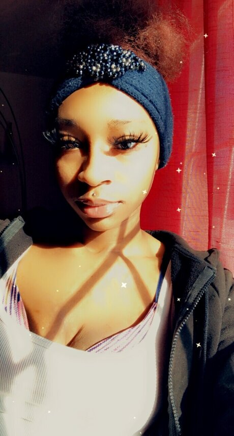 Photo nue de fuite OnlyFans de Kennia Johnson