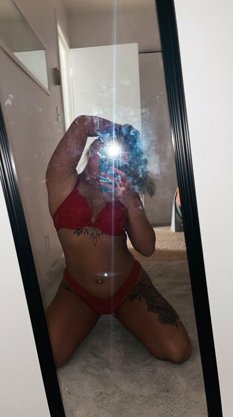 Photo nue de fuite OnlyFans de Tatteddel