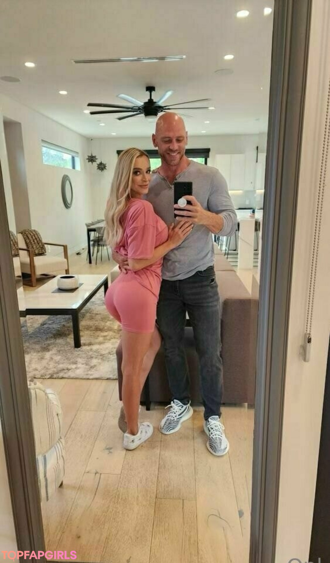 Photo nue de fuite OnlyFans de Emmahixofficial #107 Photo nue de fuite OnlyFans de Emmahixofficial #107