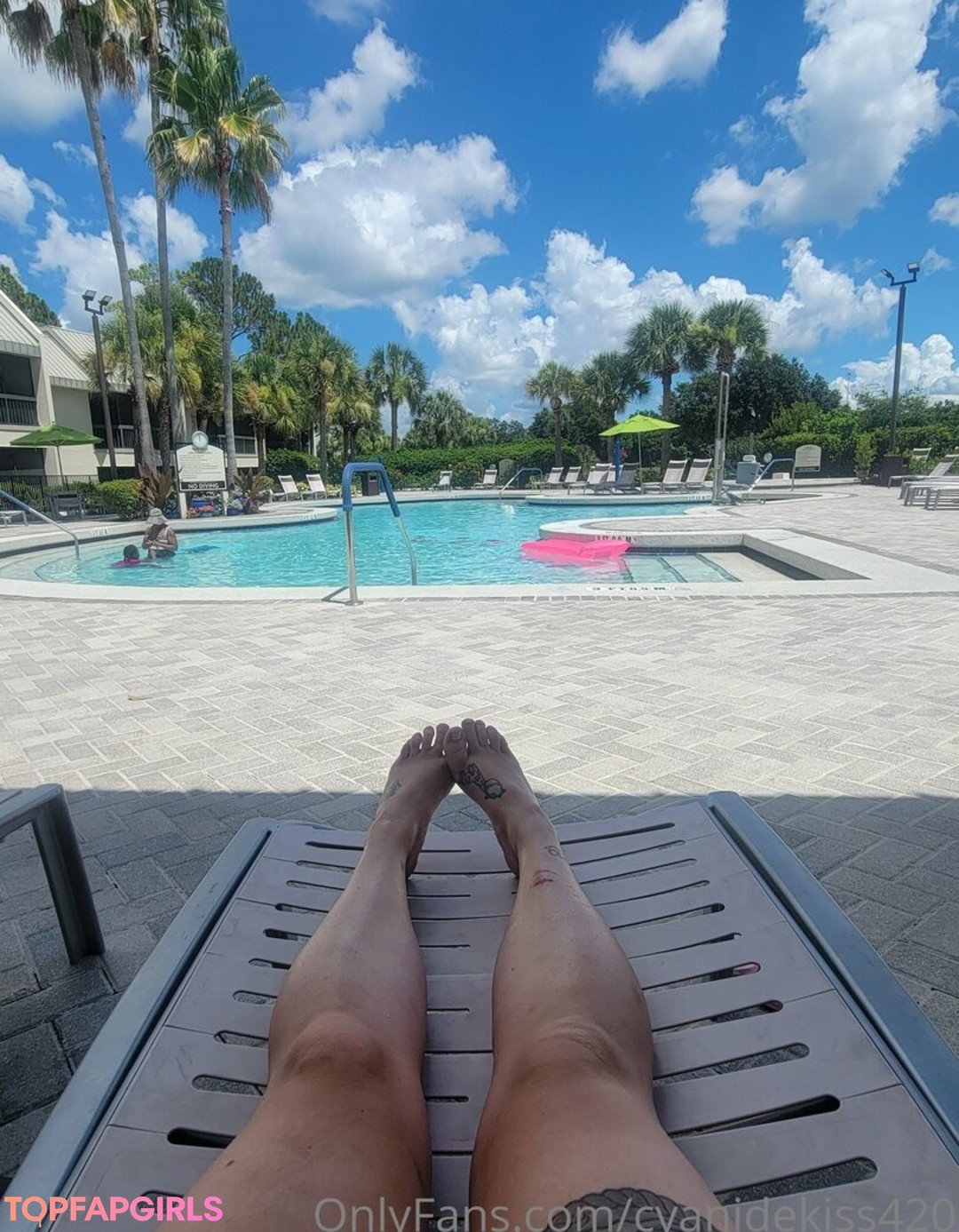 Photo nue de fuite OnlyFans de Cyanidekiss420 #33 Photo nue de fuite OnlyFans de Cyanidekiss420 #33