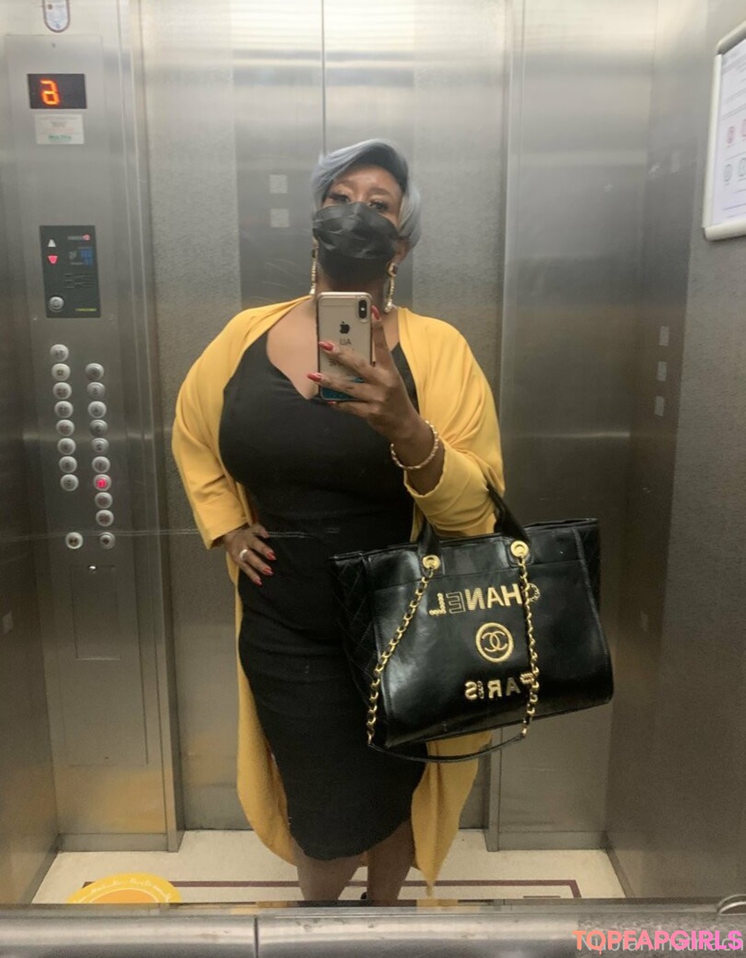 Photo nue de fuite OnlyFans de Madamcaramel #17 Photo nue de fuite OnlyFans de Madamcaramel #17