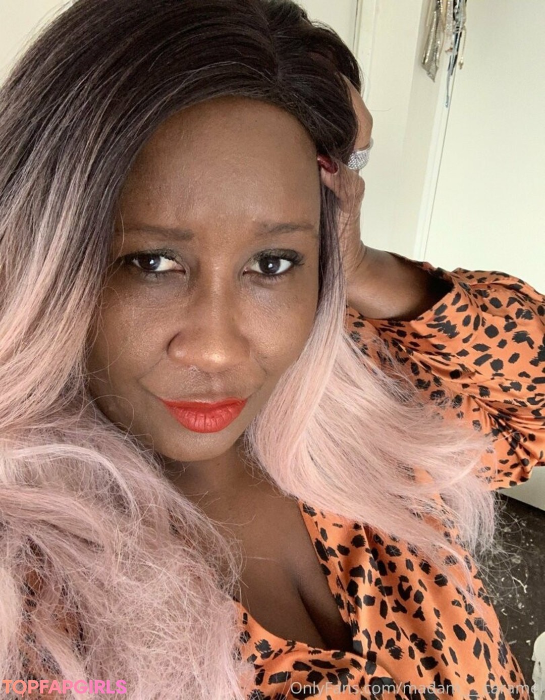 Photo nue de fuite OnlyFans de Madamcaramel #9 Photo nue de fuite OnlyFans de Madamcaramel #9