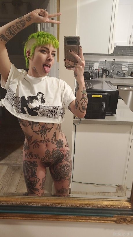 Photo nue de fuite OnlyFans de Little Spittle