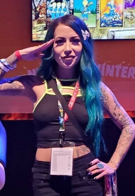 Meghanelle