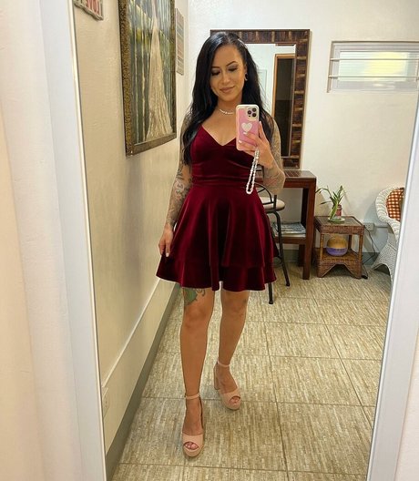 Meghanelle