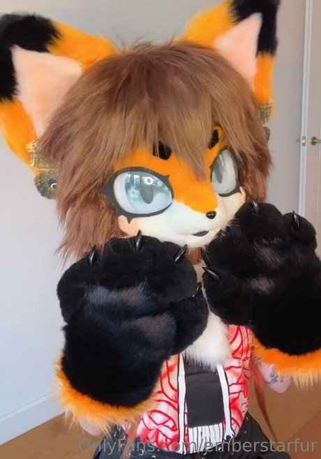 Photo nue de fuite OnlyFans de Emberstarfur