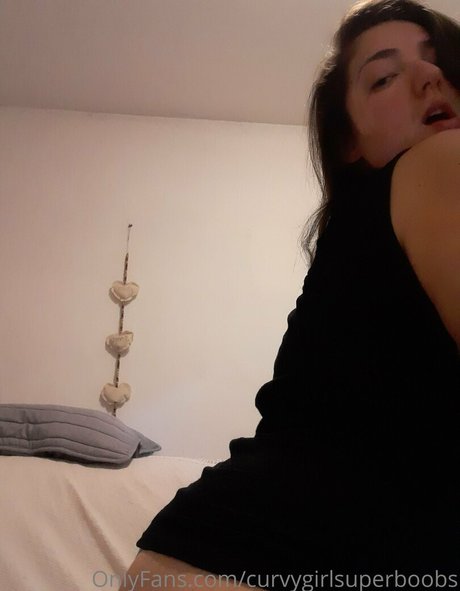 Curvygirlsuperboobs