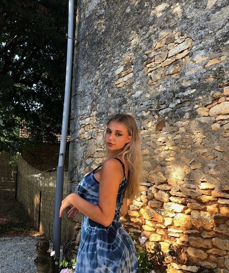 Elly Anne