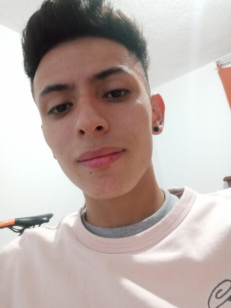 Photo nue de fuite OnlyFans de Julian