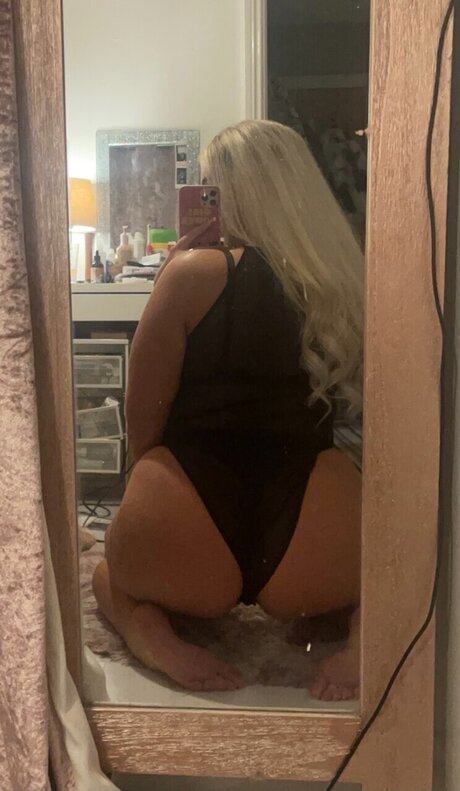 Photo nue de fuite OnlyFans de Raicheal93