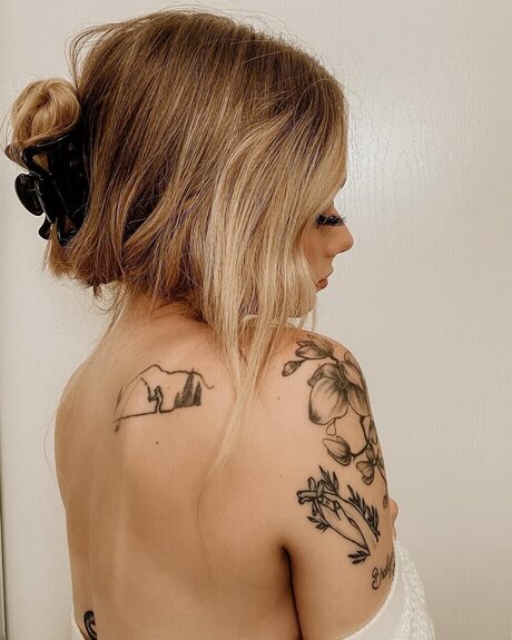 Photo nue de fuite OnlyFans de Lindsay