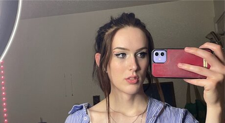 Photo nue de fuite OnlyFans de Lizzy
