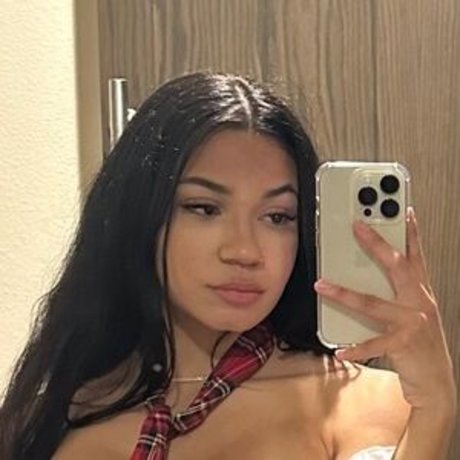 Photo nue de fuite OnlyFans de Nina Cavallero