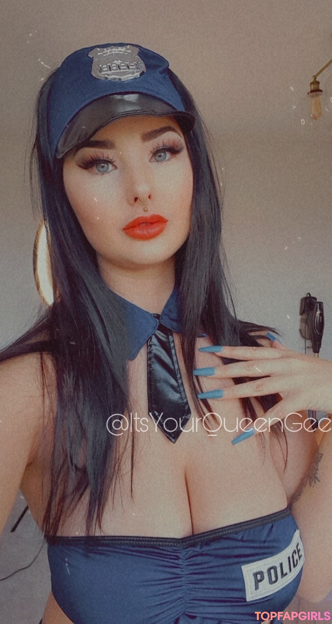 Photo nue de fuite OnlyFans de Not In Use Queenie #12 Photo nue de fuite OnlyFans de Not In Use Queenie #12