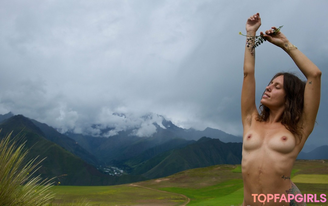 Photo nue de fuite OnlyFans de Touched By Nature #1095