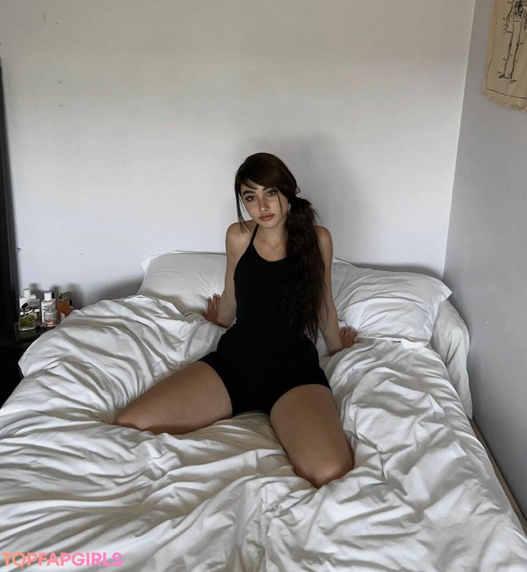 Photo nue de fuite OnlyFans de Delilah #1036
