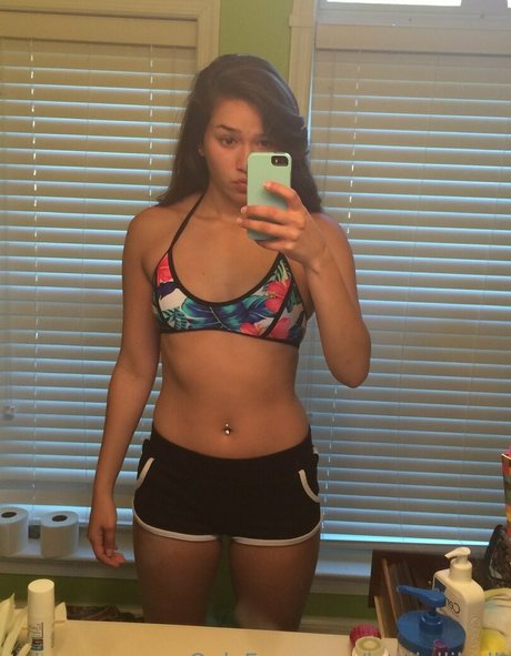 Photo nue de fuite OnlyFans de Kellijellibelli