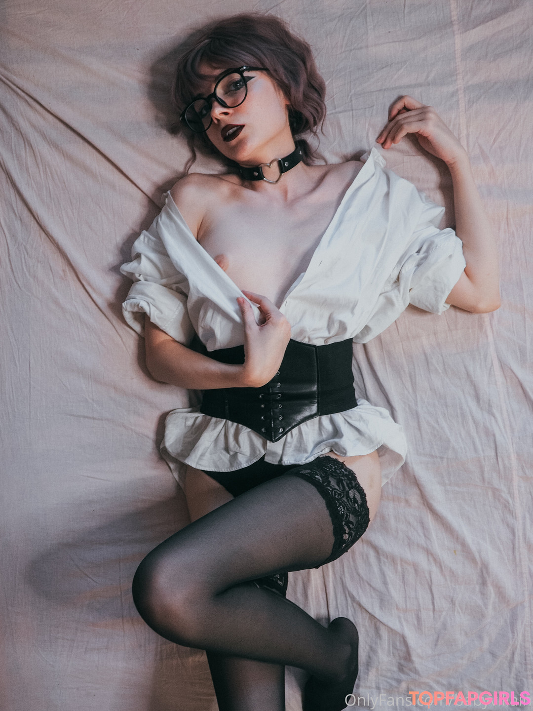 Photo nue de fuite OnlyFans de Yourbabyvillian #5 Photo nue de fuite OnlyFans de Yourbabyvillian #5