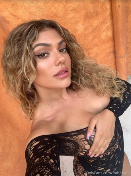 Kelsey Calemine