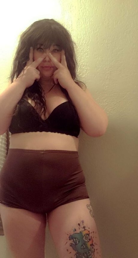 Photo nue de fuite OnlyFans de Tiramisueatsyou
