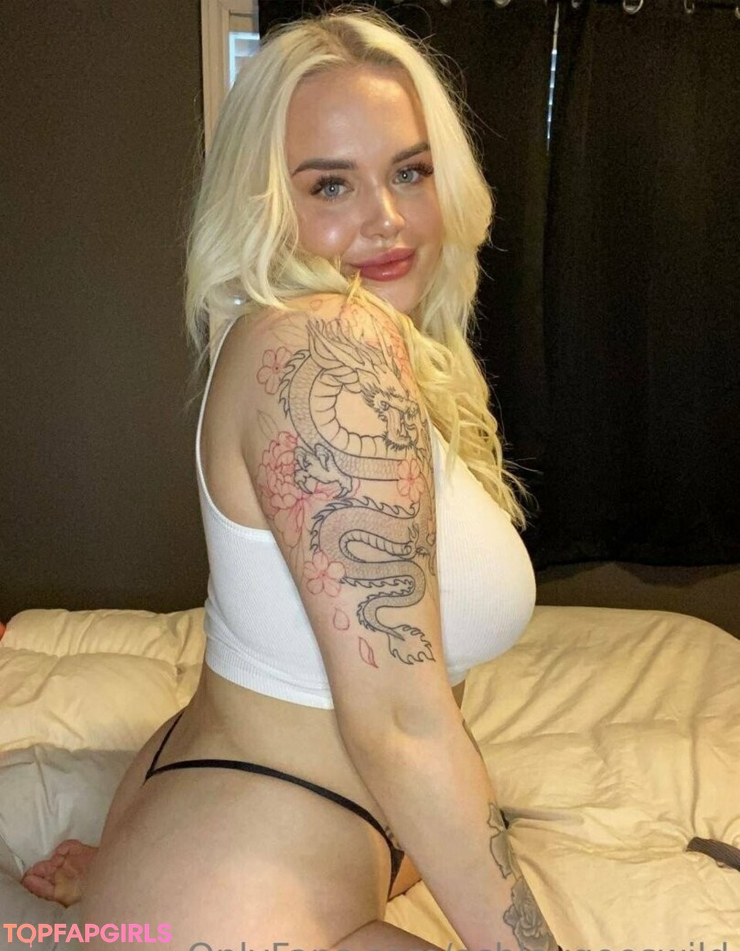 Photo nue de fuite OnlyFans de Ashleygoeswild #15 Photo nue de fuite OnlyFans de Ashleygoeswild #15