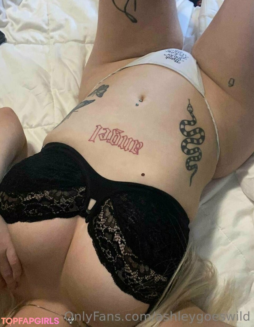 Photo nue de fuite OnlyFans de Ashleygoeswild #38 Photo nue de fuite OnlyFans de Ashleygoeswild #38