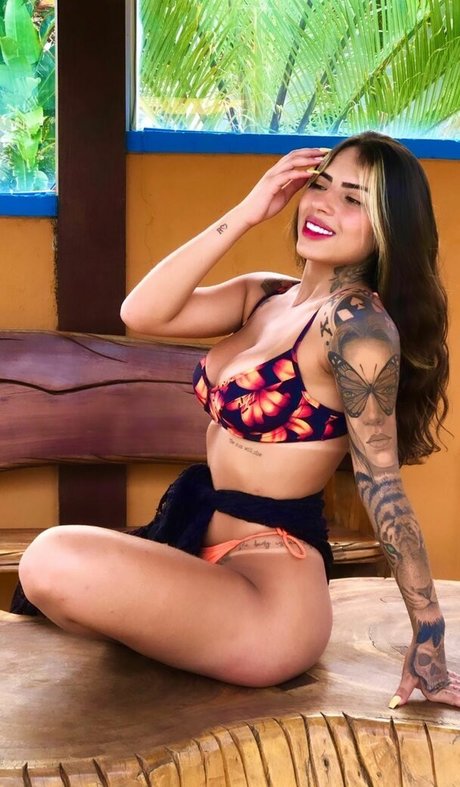 Photo nue de fuite OnlyFans de Kauane Siqueira