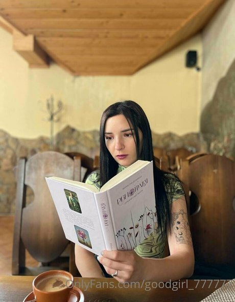 Angelina_crystal