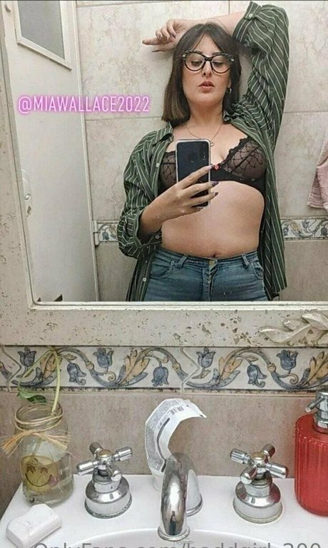 Baddgirl_200