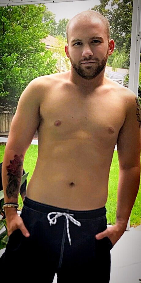 Photo nue de fuite OnlyFans de Connor Thompson